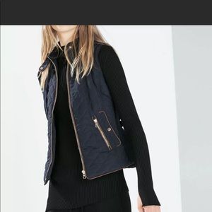 Zara quilted zip-up vest size S